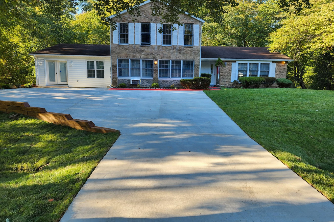 Custom Manhattan Concrete - concrete contractor work in Manhattan, KS